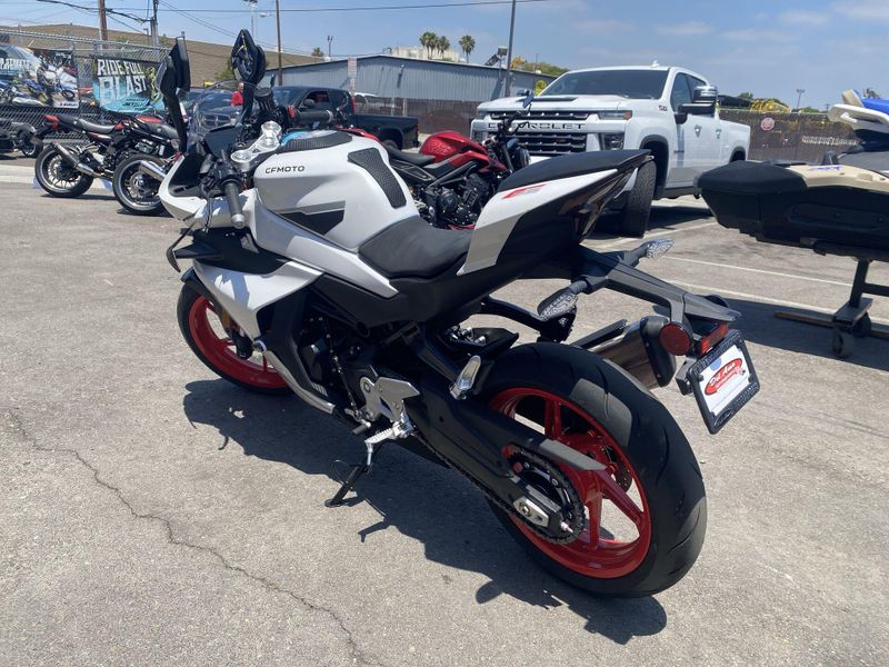 Used 2025 CFMOTO 450SS Image 21