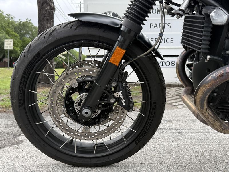 2023 BMW R NINE T SCRAMBLER