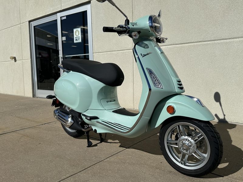 2024 Vespa PRIMAVERA 50 Image 2