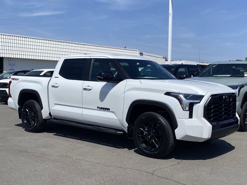 2025 Toyota Tundra LimitedImage 2