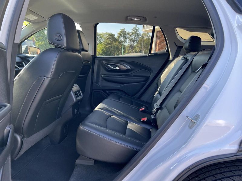 2023 Gmc Terrain SLT photo 34