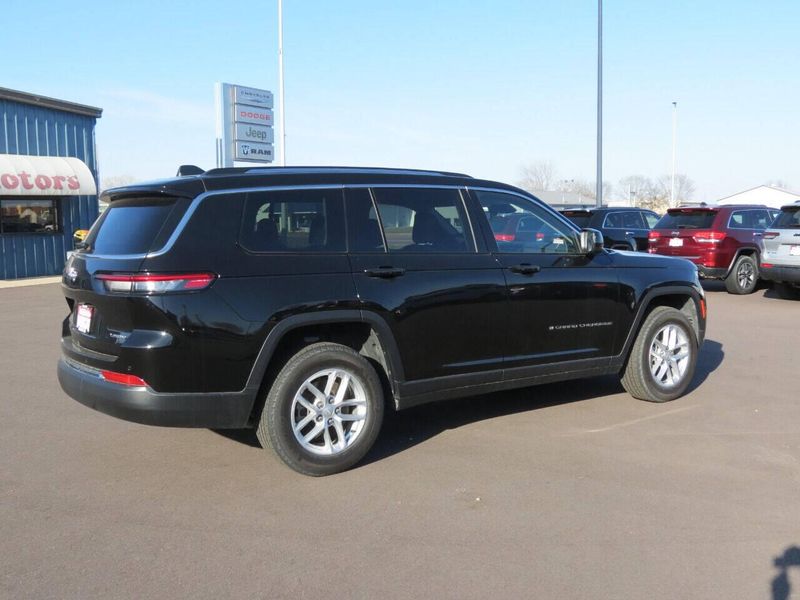 2022 Jeep Grand Cherokee L Laredo 4x4 4dr SUV in a Black exterior color and Blackinterior. Militello Motors ​507-200-4344 militellomotors.net 