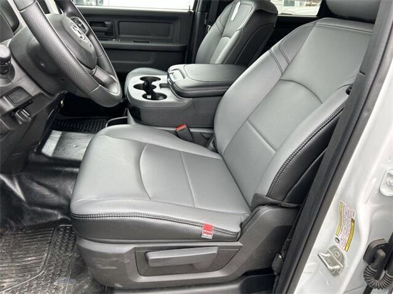 New 2023 RAM 2500 Tradesman Crew Cab 4x2 8