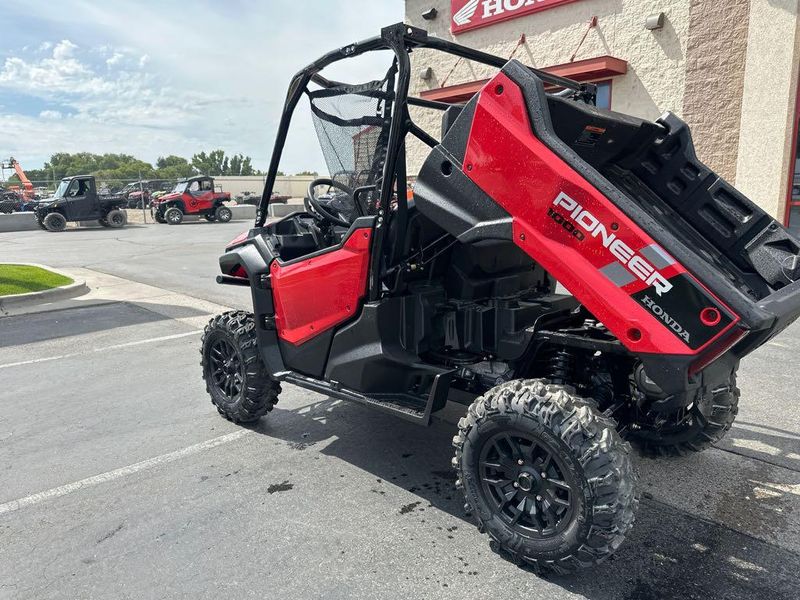 New 2025 Honda PIONEER 1000 DELUXE 