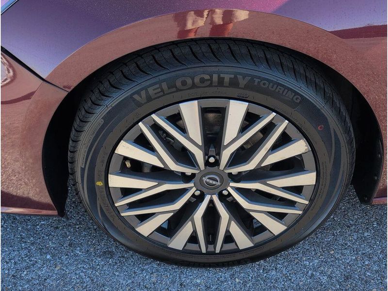 Used 2024 Nissan Altima 2.5 SVImage 9