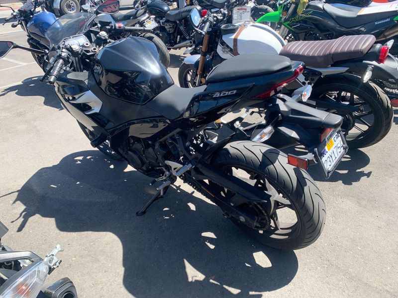 Used 2018 Kawasaki Ninja 400 Image 14