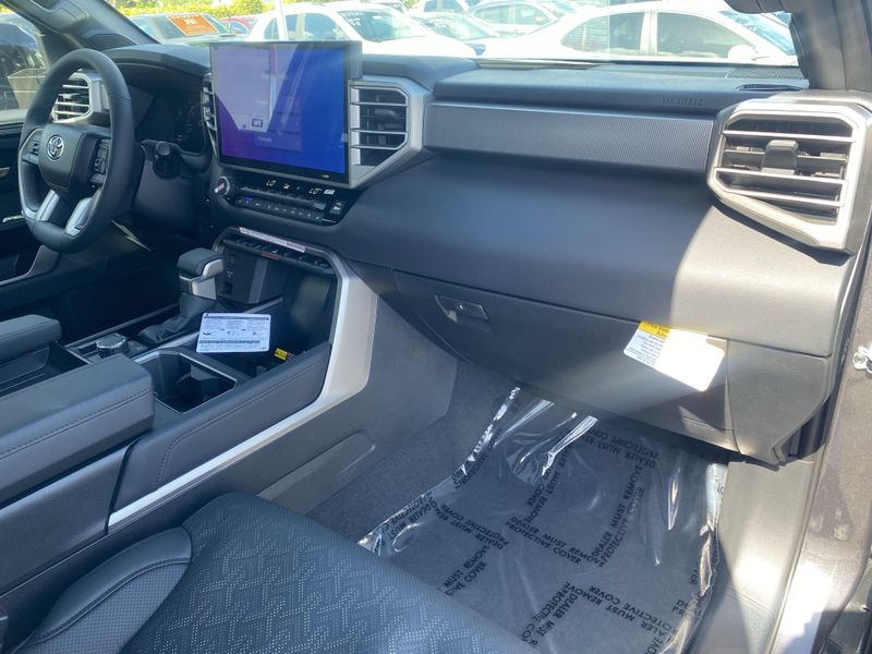 2025 Toyota Tundra LimitedImage 9