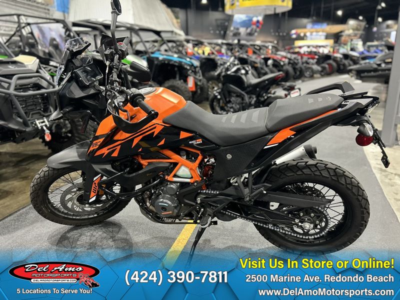 2023 KTM ADVENTURE 390Image 9