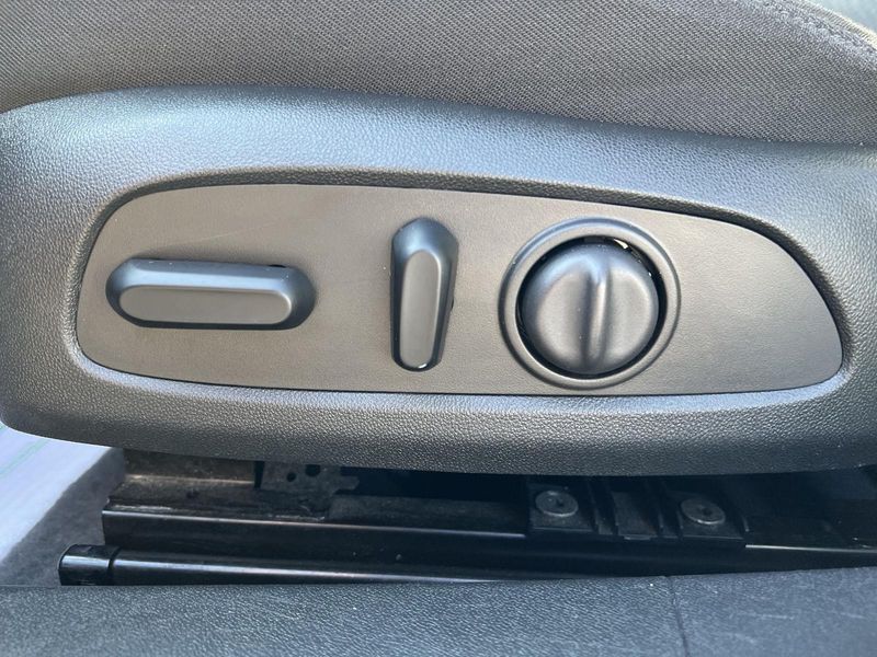 2023 Chevrolet Malibu 1LT photo 16