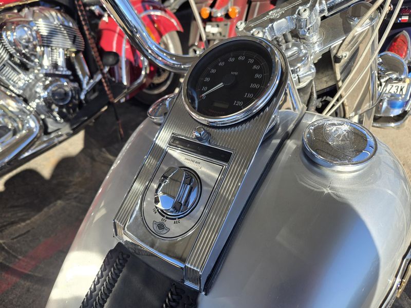 USED 2003 HARLEY FAT BOY Image 9