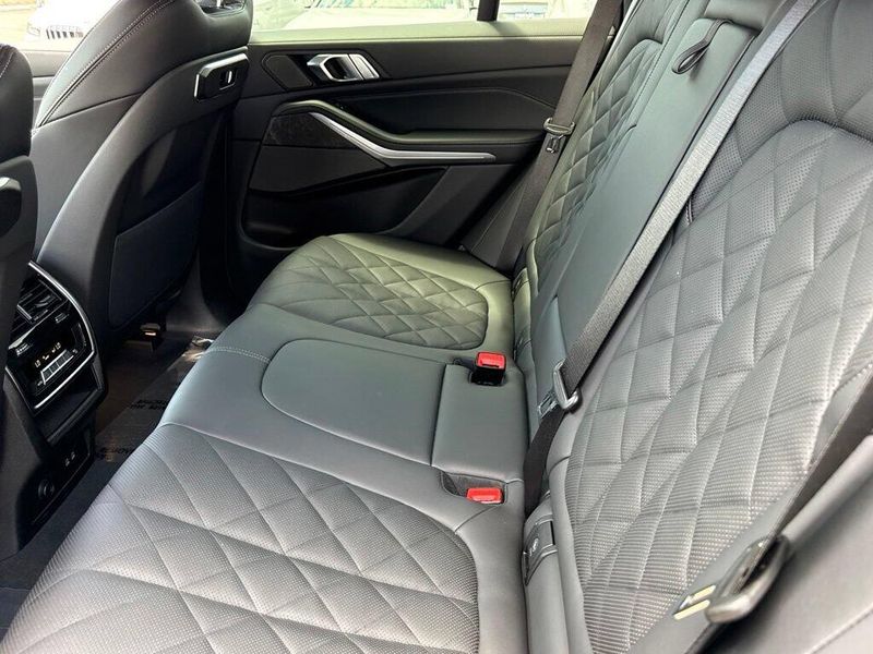 Used 2026 BMW X5 sDrive40iImage 33