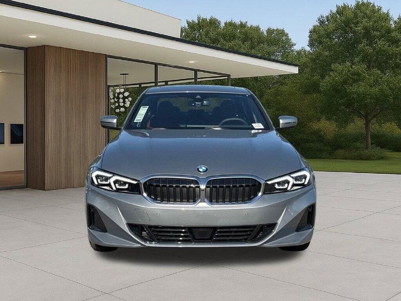 New 2026 BMW 3 Series 330i xDriveImage 4