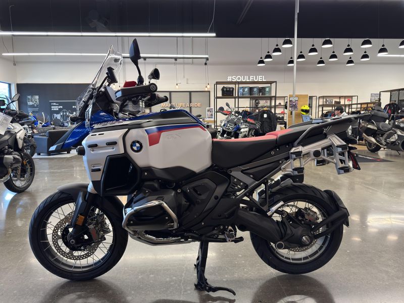 2025 BMW R 1300 GS Adventure - TROPHY - RACING BLUE METALLIC 