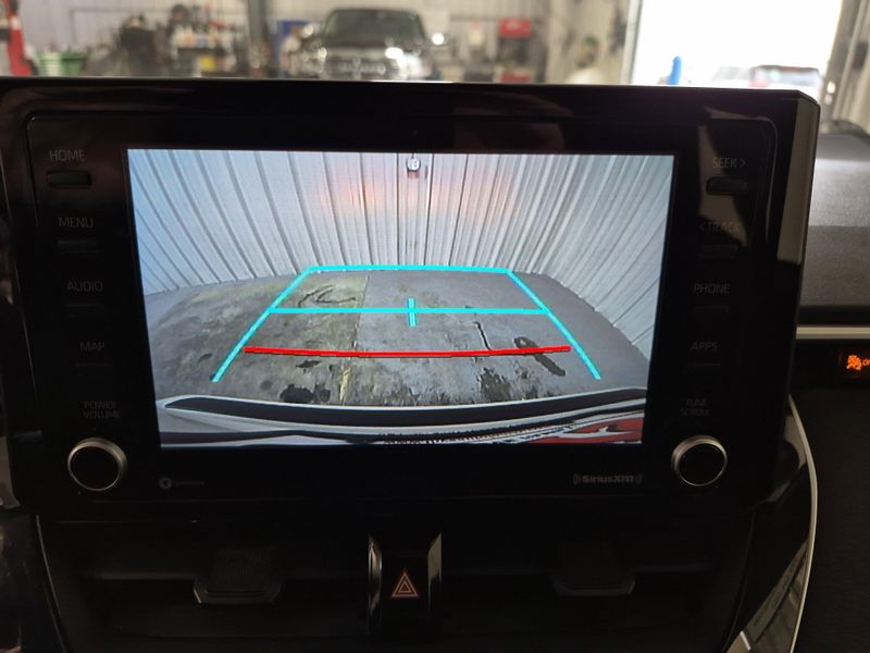 Used 2022 Toyota Corolla LEImage 25