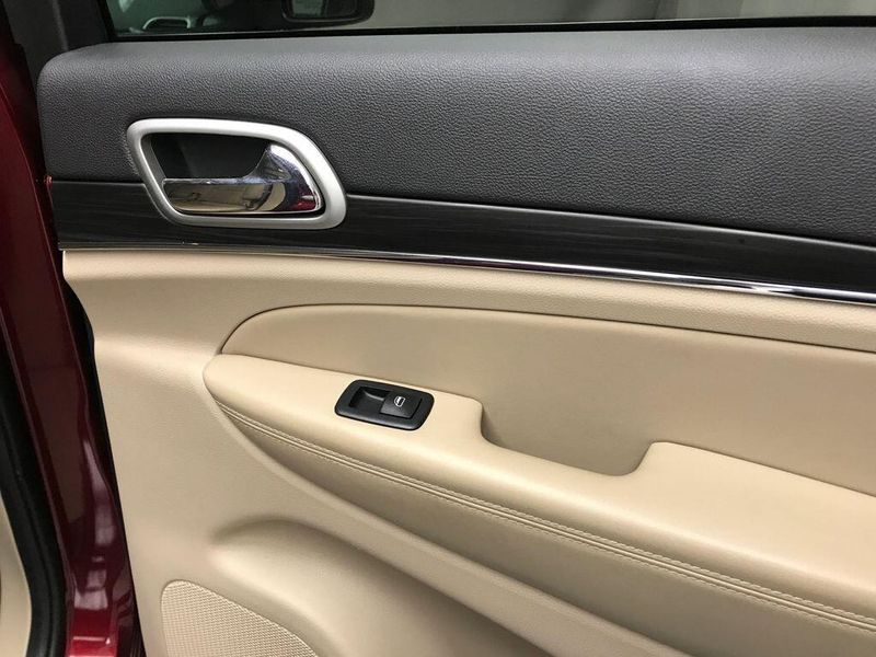 Used 2021 Jeep Grand Cherokee LimitedImage 21