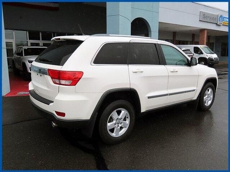 2012 Jeep Grand Cherokee LaredoImage 7