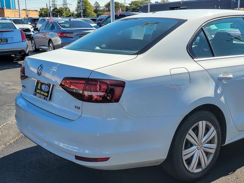 2017 Volkswagen Jetta 1.4T S photo 7