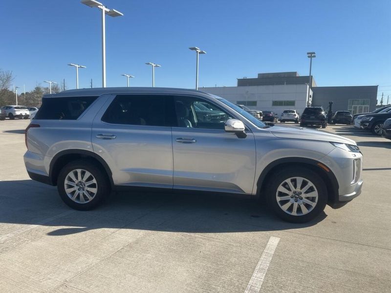 Used 2025 Hyundai Palisade SELImage 4