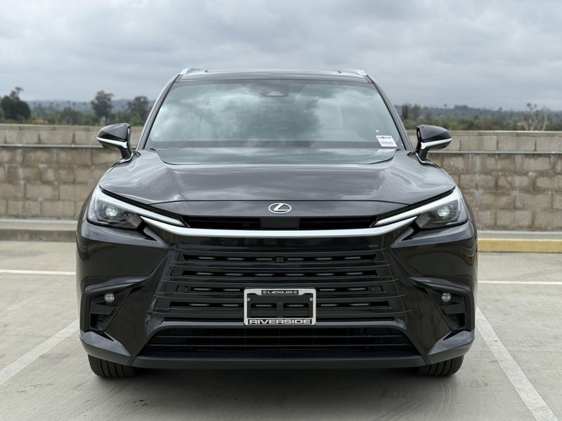 2025 Lexus TX Image 6