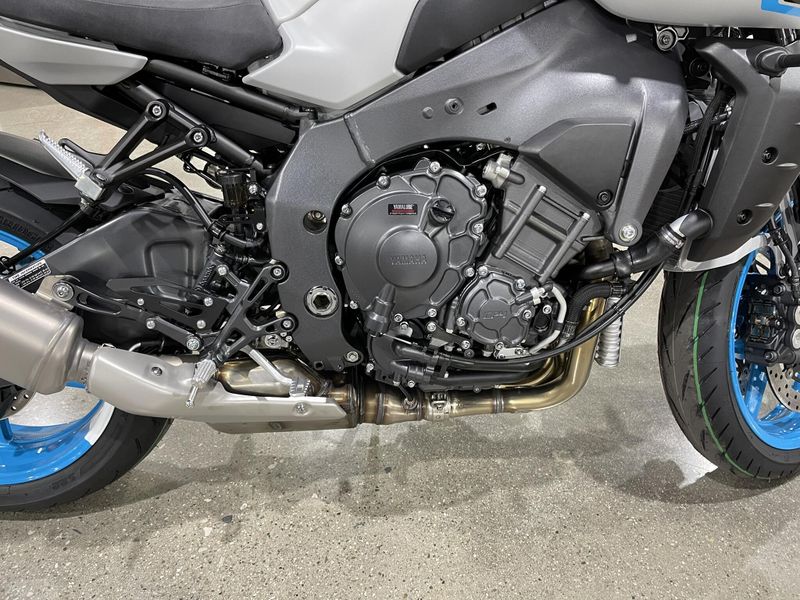 2025 Yamaha MT-10 Image 3