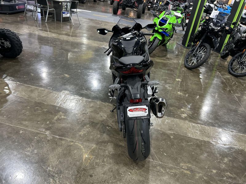 New 2026 Kawasaki NINJA ZX-10R Image 14