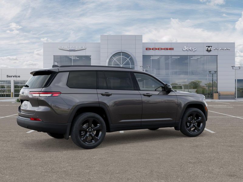 New 2025 Jeep Grand Cherokee L Altitude X 4x4Image 31