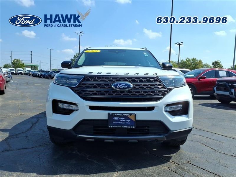 2023 Ford Explorer XLT photo 2