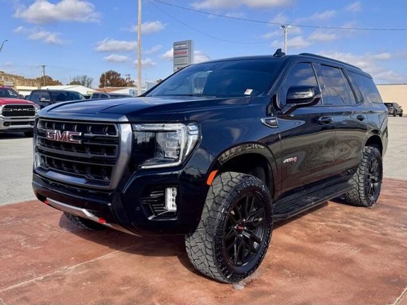 Used 2022 GMC Yukon AT4Image 1