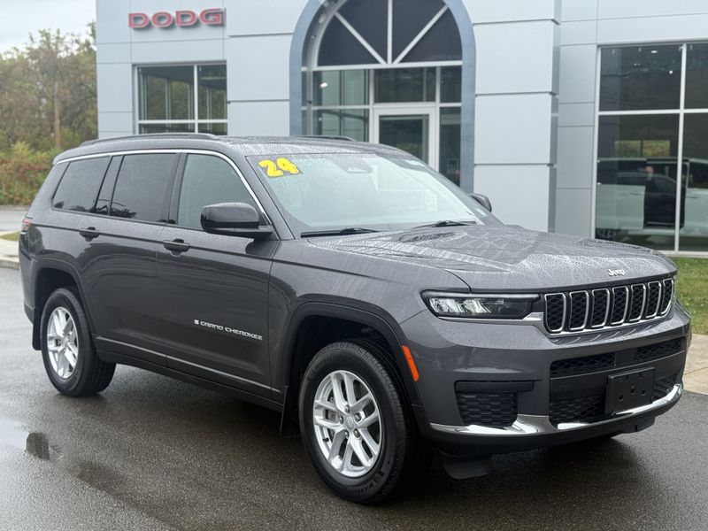 Used 2024 Jeep Grand Cherokee L Laredo