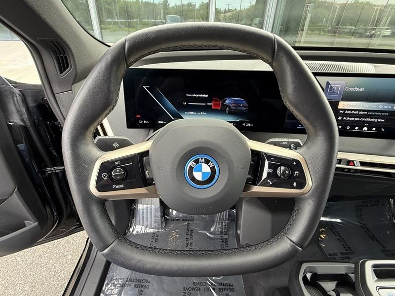 2025 BMW iX xDrive50Image 23