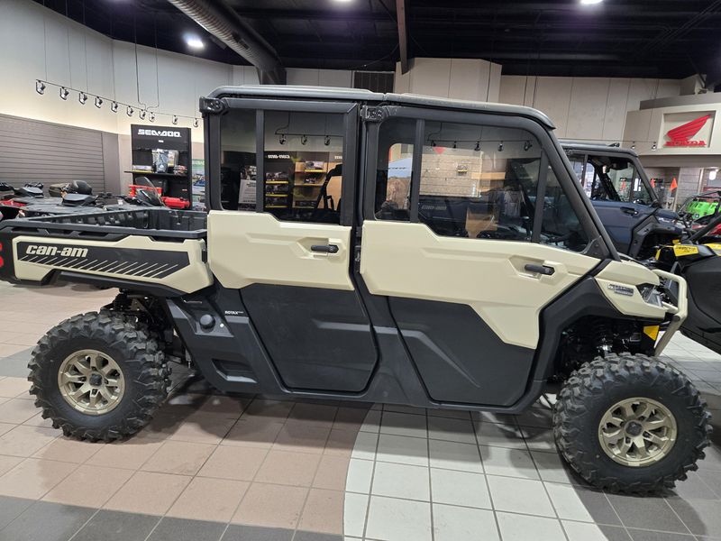 2025 Can-Am DEFENDER MAX LIMITED CAB HD10 DESERT TAN AND STEALTH BLACKImage 3