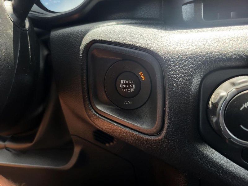 2025 Jeep Wrangler 4-door SportImage 15