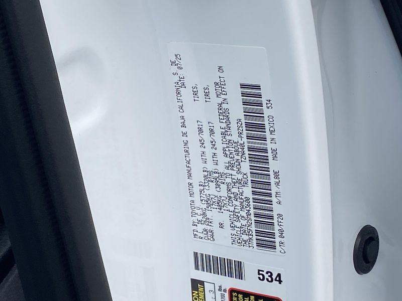 Used 2025 Toyota Tacoma SR5Image 30