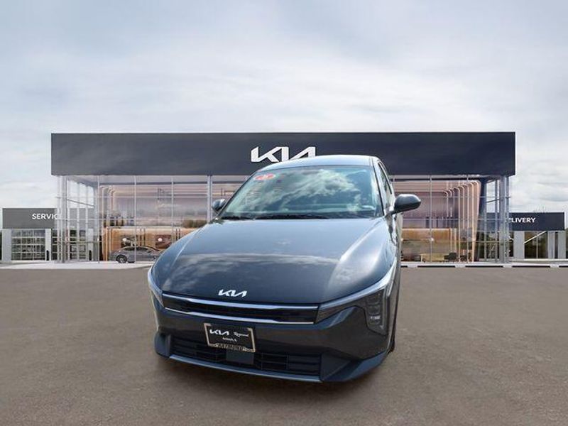 New 2026 Kia K4 EXImage 8