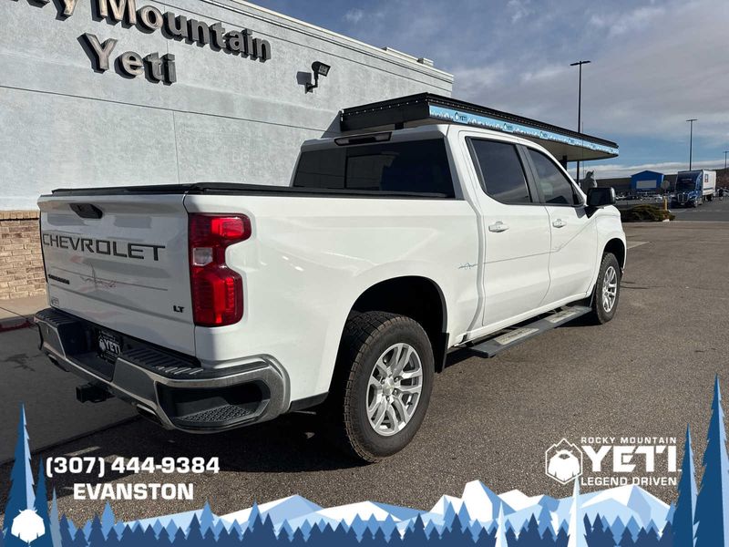 2019 Chevrolet Silverado 1500 LT photo 3