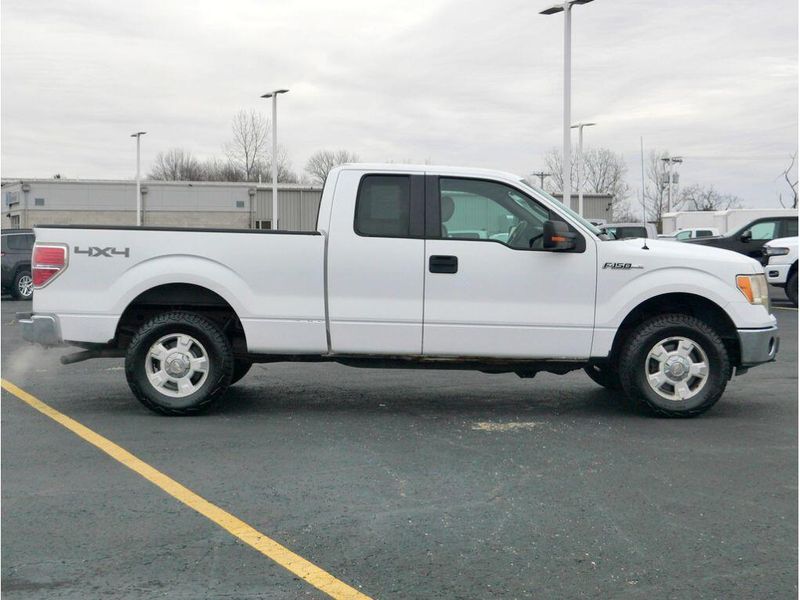 2010 Ford F-150 XLTImage 9