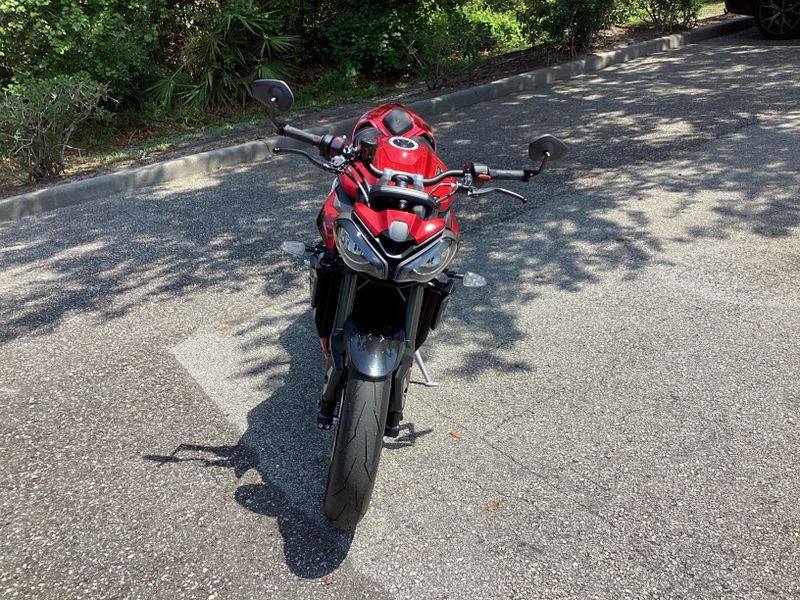 2025 Triumph Street Triple 765 RS