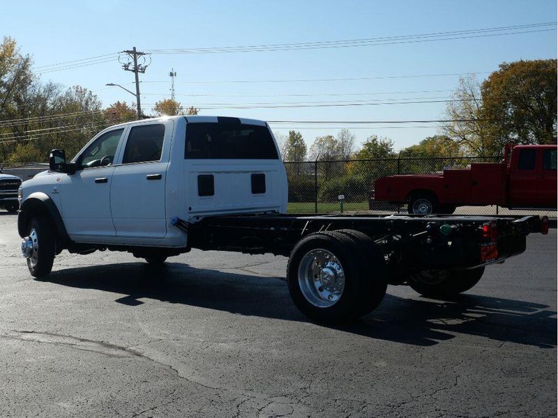 2024 RAM 5500 Tradesman Chassis Crew Cab 4x4 84