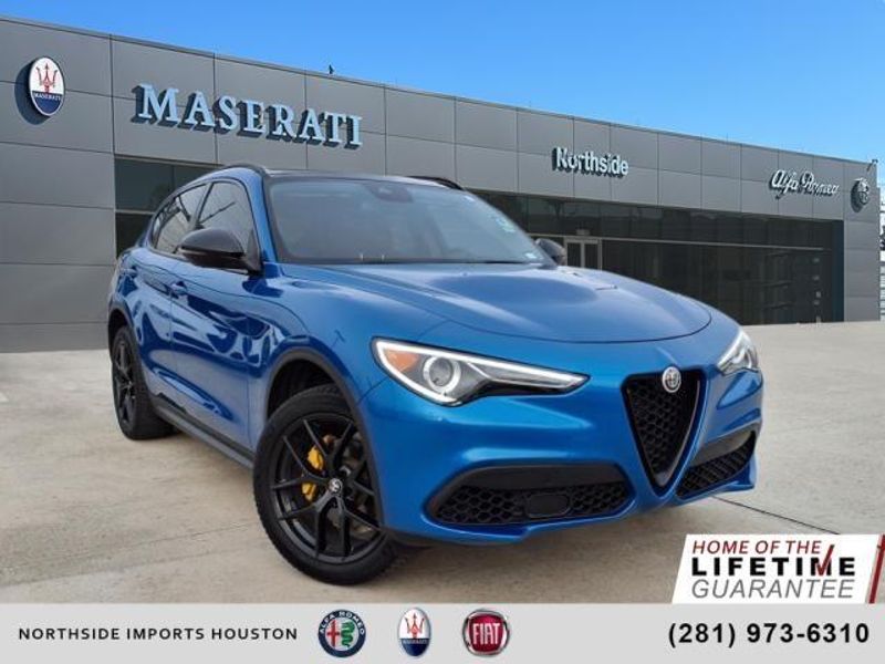 2020 Alfa Romeo Stelvio Image 1