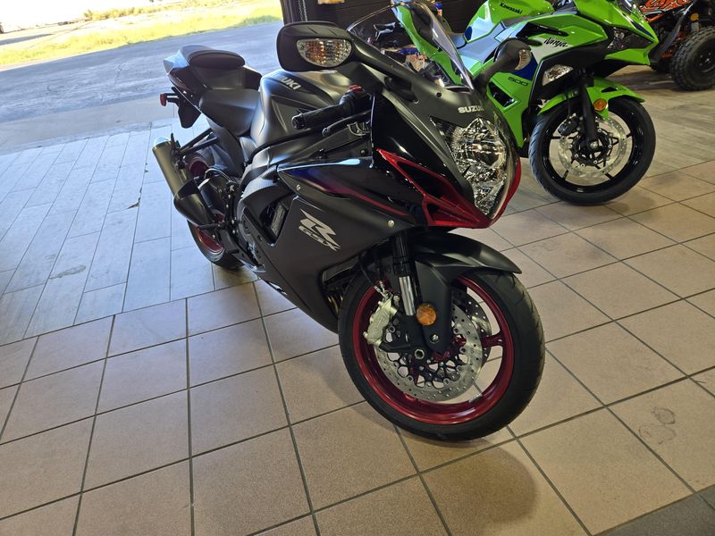 NEW 2026 SUZUKI GSXR600 Image 1
