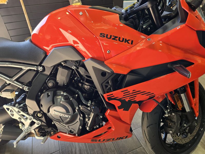 NEW 2026 SUZUKI GSX 8R Image 10