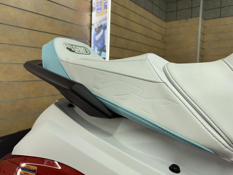 2025 Yamaha VX LIMITED Image 12