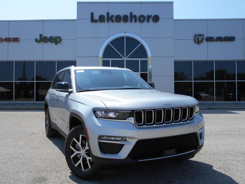 New 2025 Jeep Grand Cherokee Limited 4x4Image 2