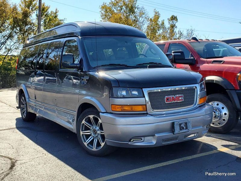 2017 GMC Savana Image 7