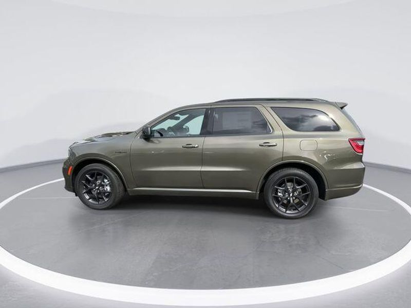New 2026 Dodge Durango Gt Awd Hemi V8Image 5