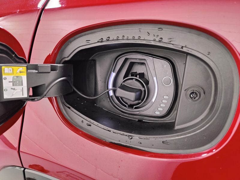 Used 2024 Alfa Romeo Tonale Veloce Premium AWD w/Sunroof/ActivImage 7