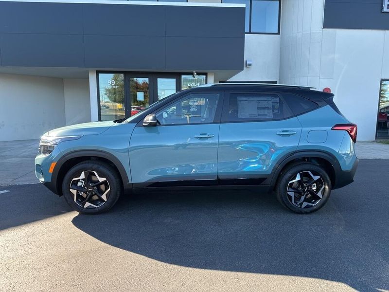 2026 Kia Seltos S photo 2