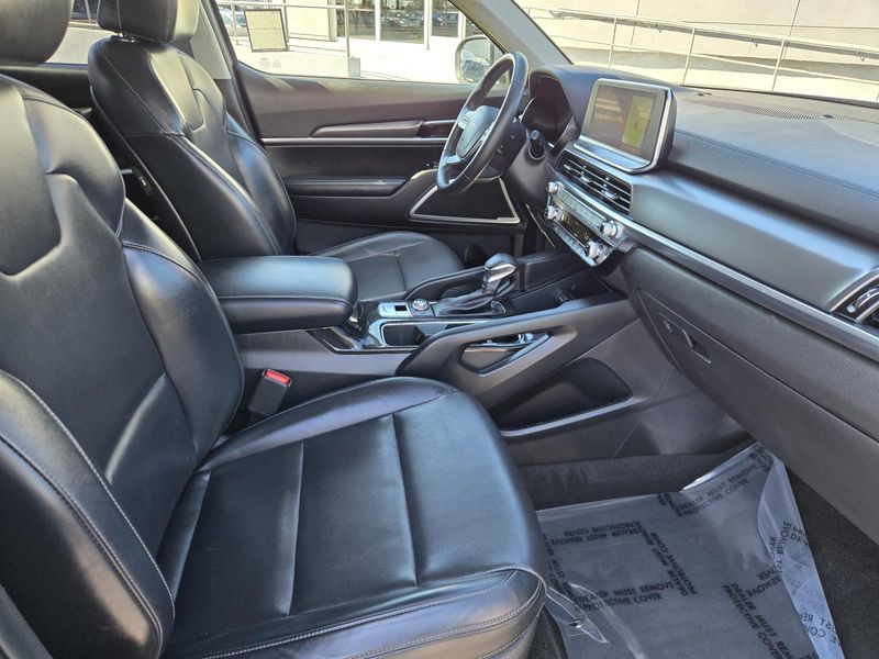 Used 2022 Kia Telluride LX AWD