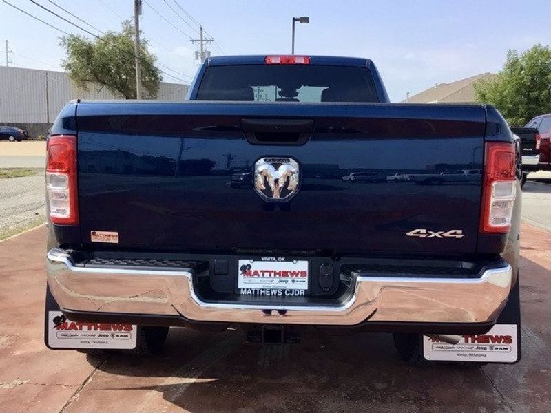 2024 RAM 3500 Tradesman Crew Cab 4x4 8