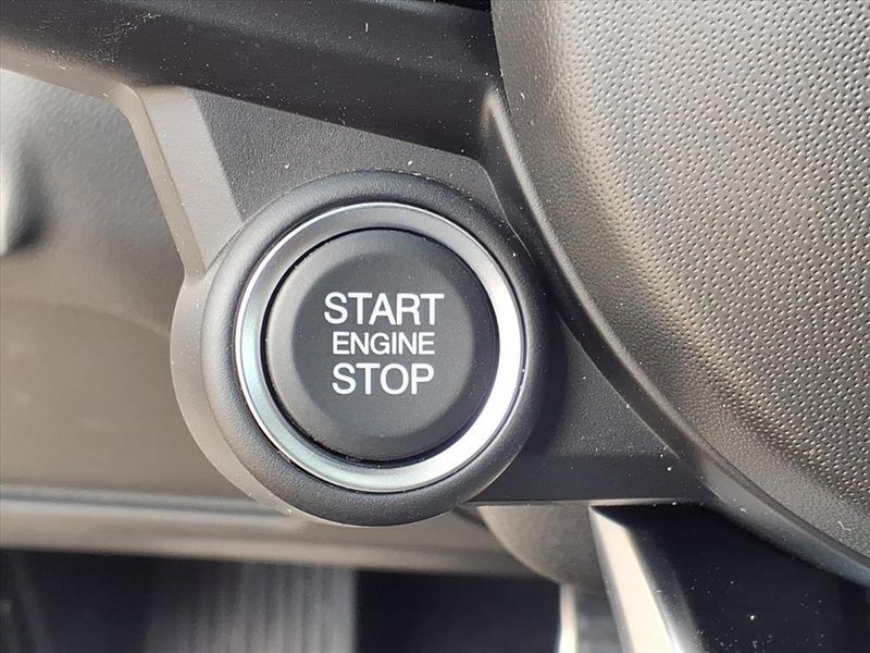 New 2025 Alfa Romeo Giulia AWDImage 18